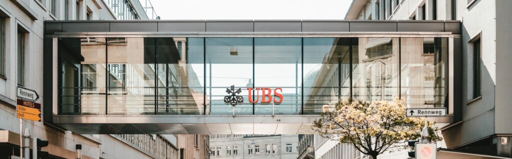 Schweizer Banken genießen ein internationales Vertrauen - UBS hat die Credit Suisse während einer Krise übernommen