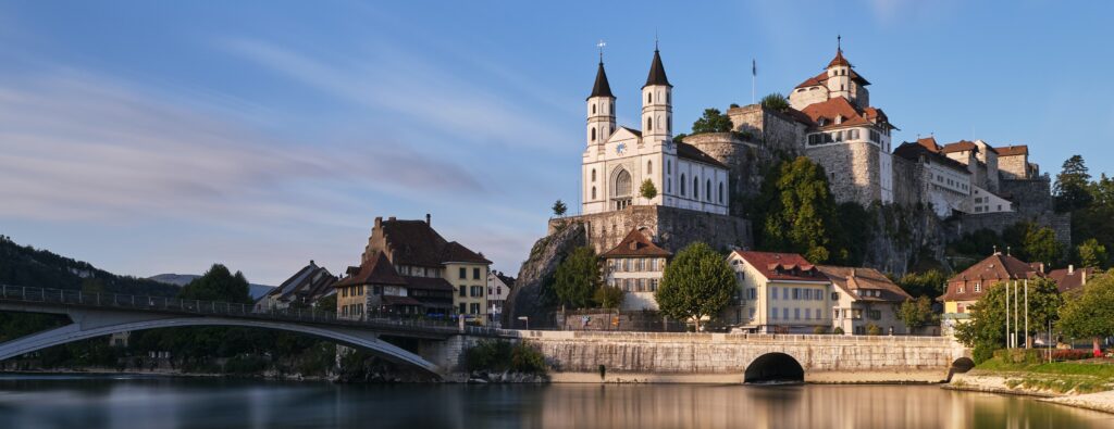 Schweizer Handwerk hat goldenen Boden und wird geschätzt -  Festung Aarburg, Schweiz
